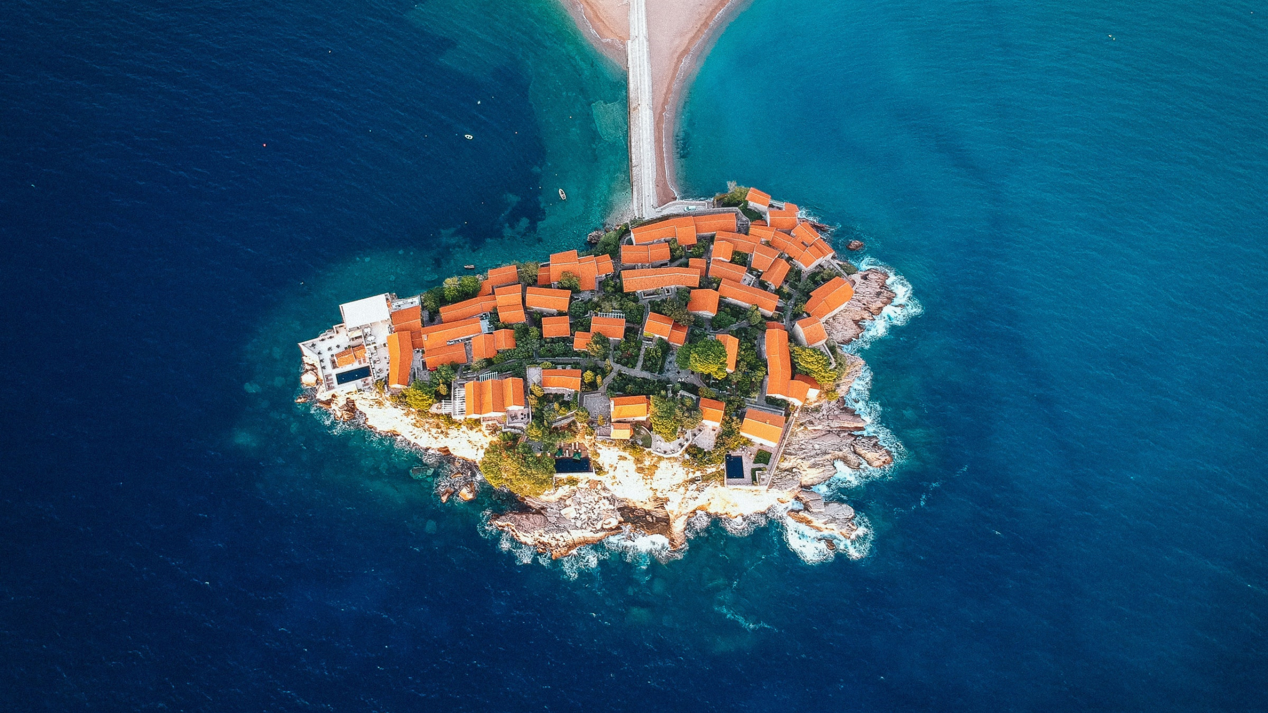 https://antropoti.hr/wp-content/uploads/2024/07/concierge-crna-gora-montenegro-antropoti.png